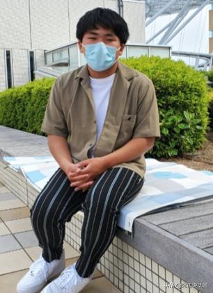 游戏画师沉迷性转自拍，高中生为抗议游戏条例众筹500万|ACGN趣闻