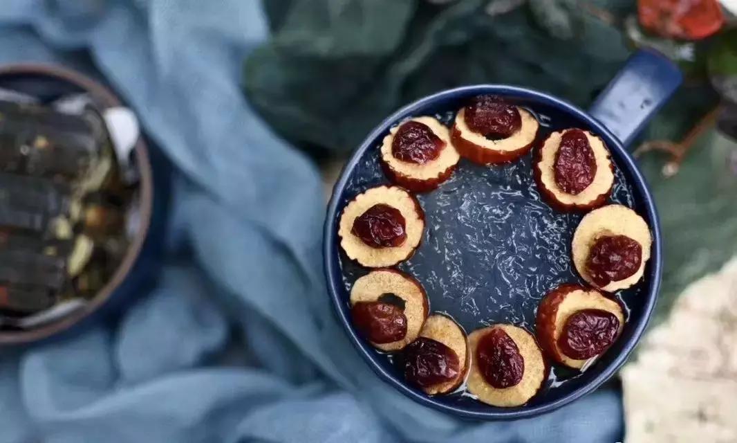 宝宝吃燕窝的好处与功效有哪些 (哺乳期间吃燕窝对婴儿有什么好处)