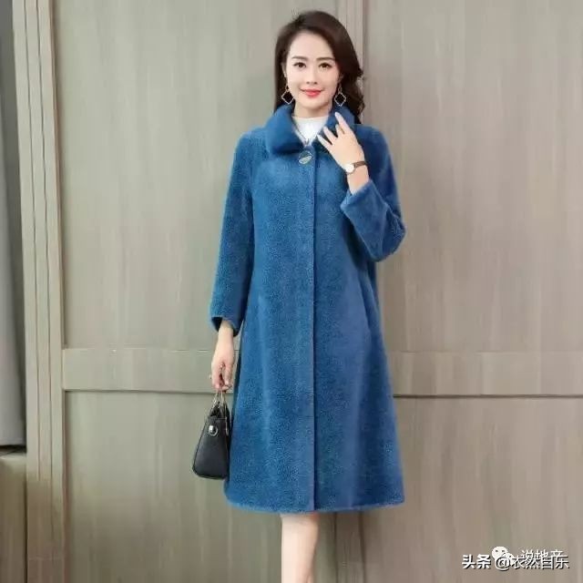 冬季时尚水貂绒带帽大衣,貂毛绒外套时髦又轻奢