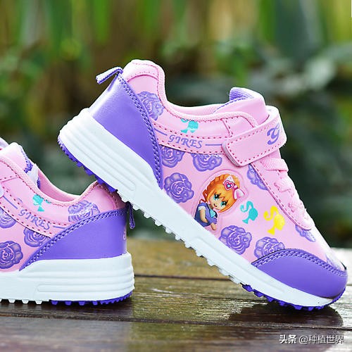 旅游鞋用什么方法洗最干净,旅游鞋脏了用什么最好使