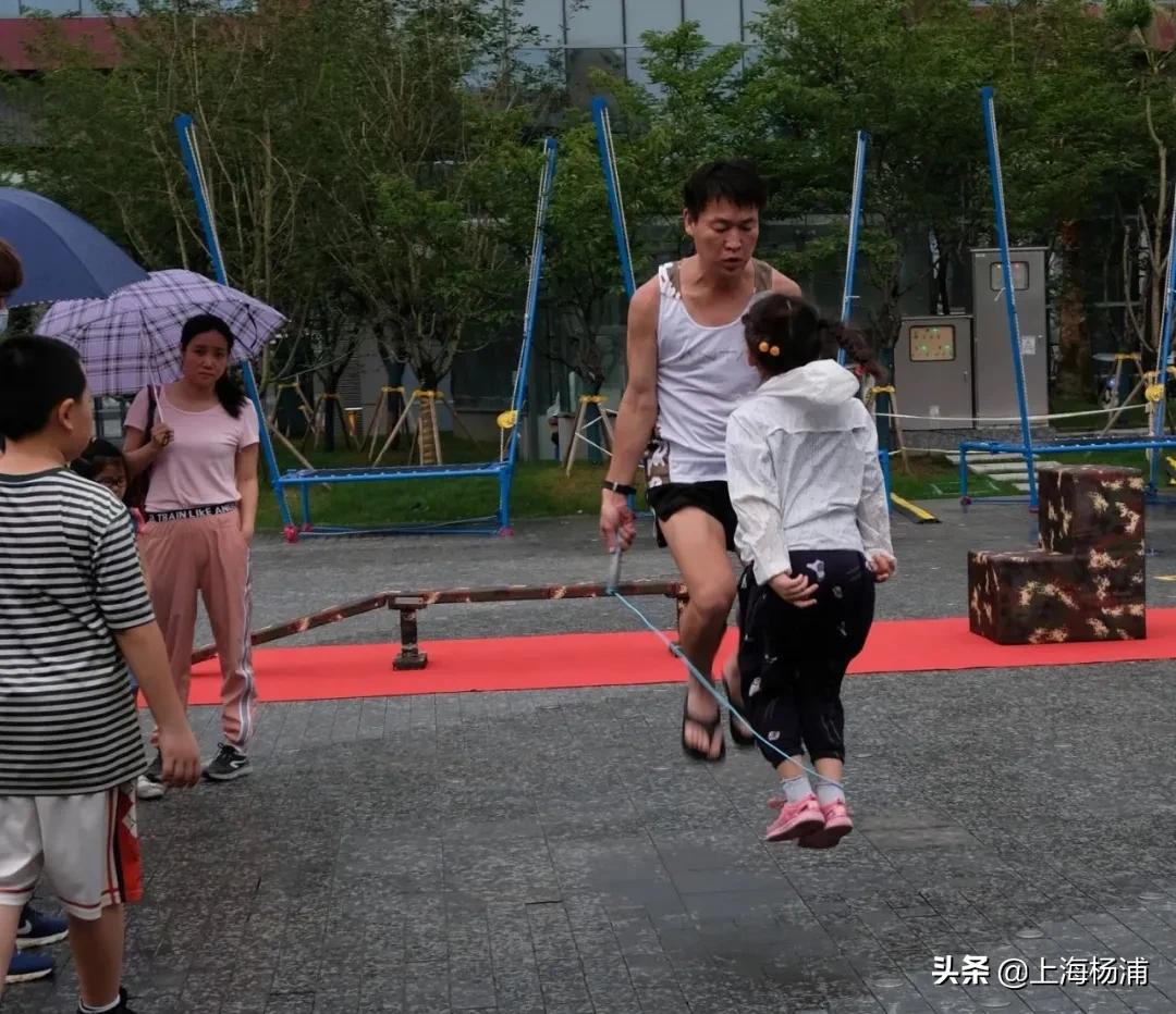 红色主题亲子运动比赛,红色亲子运动会项目