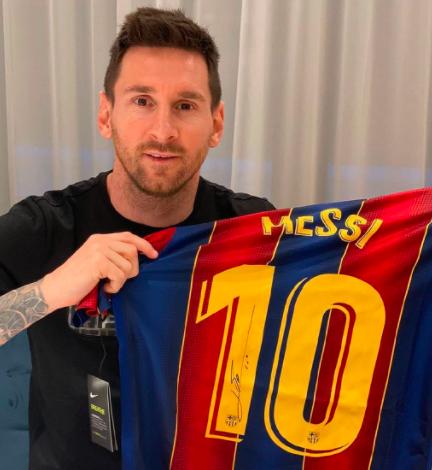 梅西拿冠军巴黎赚多少,梅西夺得的世界冠军瞬间