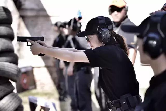 如何利用美女做营销,针对女性的营销话术