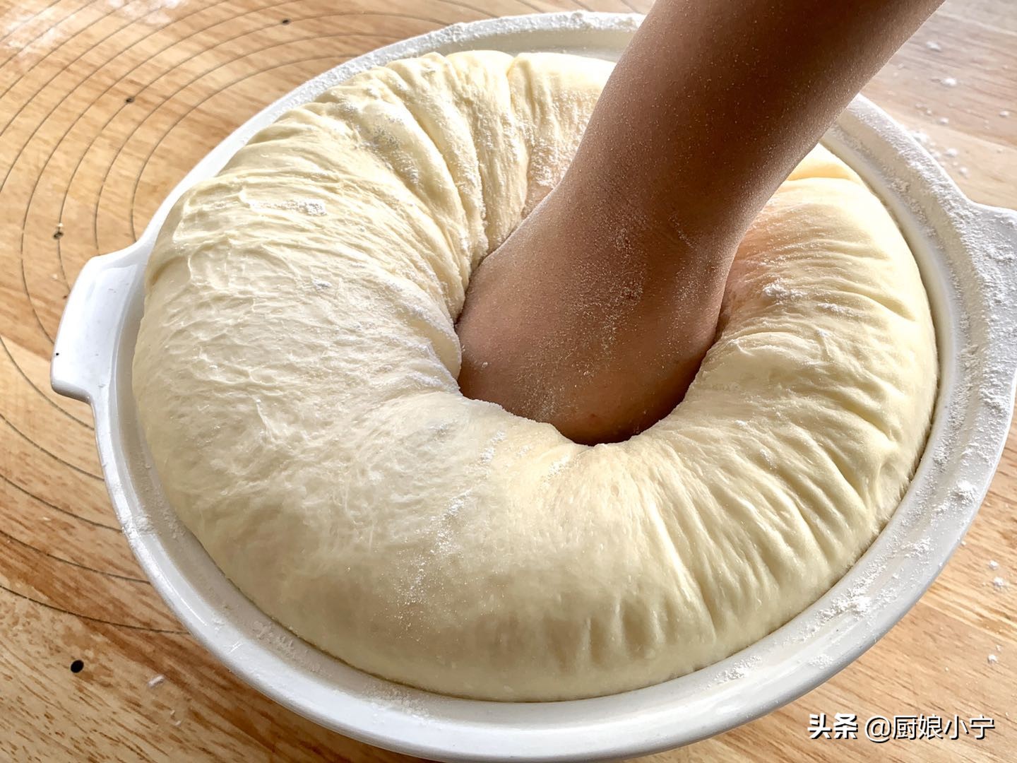 做面食时小苏打用化开吗,做面食为啥泡打粉和小苏打同时放