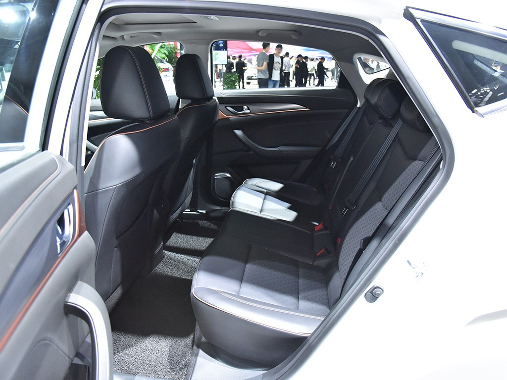 2020最美两厢车排行榜国产,动力媲美飞度的车