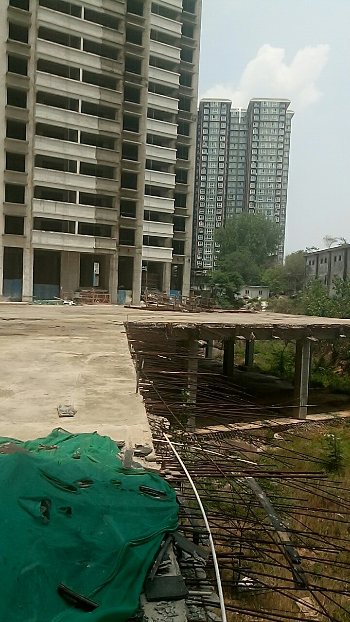 南阳大量楼盘烂尾有的逾期4年,南阳烂尾楼盘最新报道