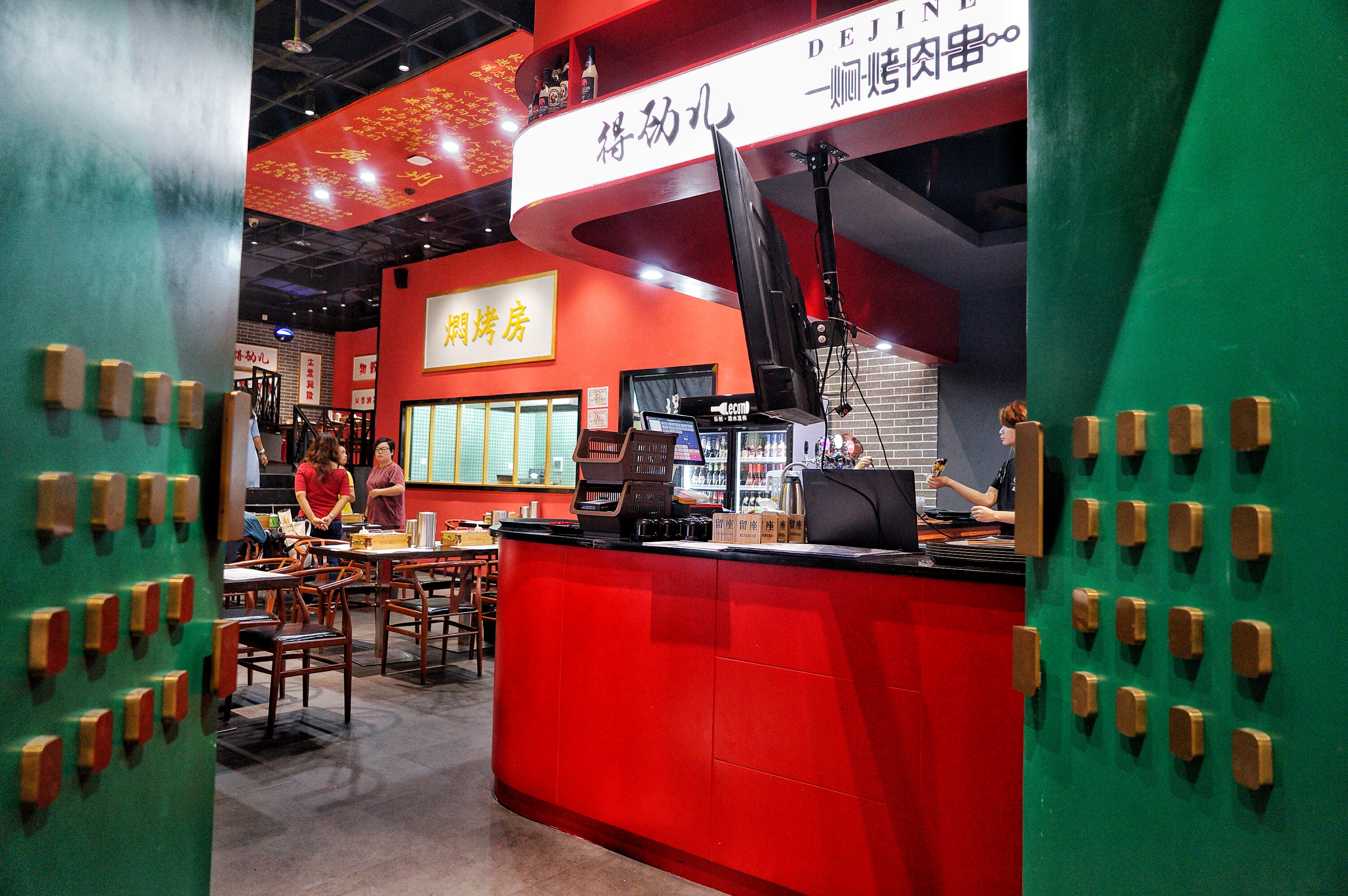 必吃榜烧烤店网红打卡,必吃榜烧烤网红打卡