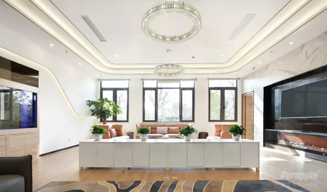 简约办公室装修案例实景照片,100多平办公室装修设计高端感