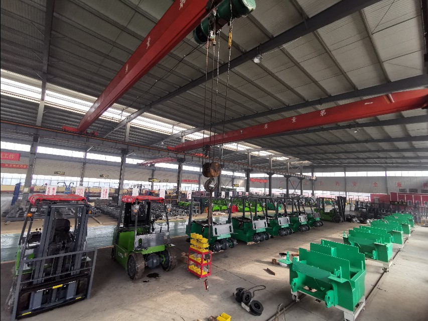 泉亿电动叉车生产厂家,泉亿电动叉车价格表