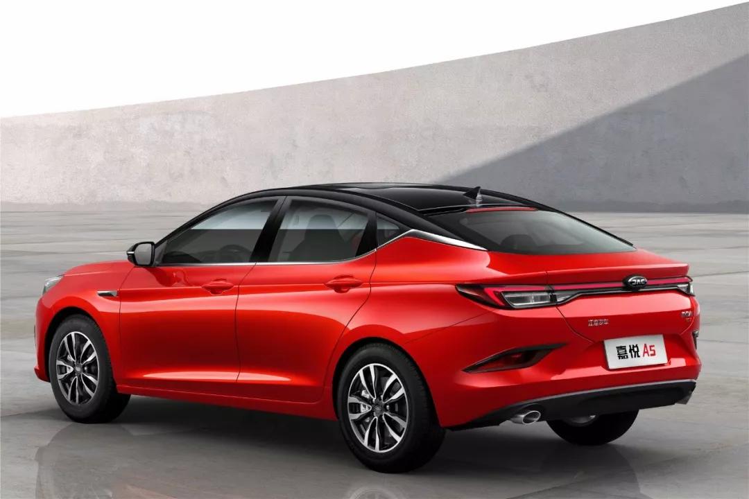 8万落地配四轮独悬,终结选择困难症