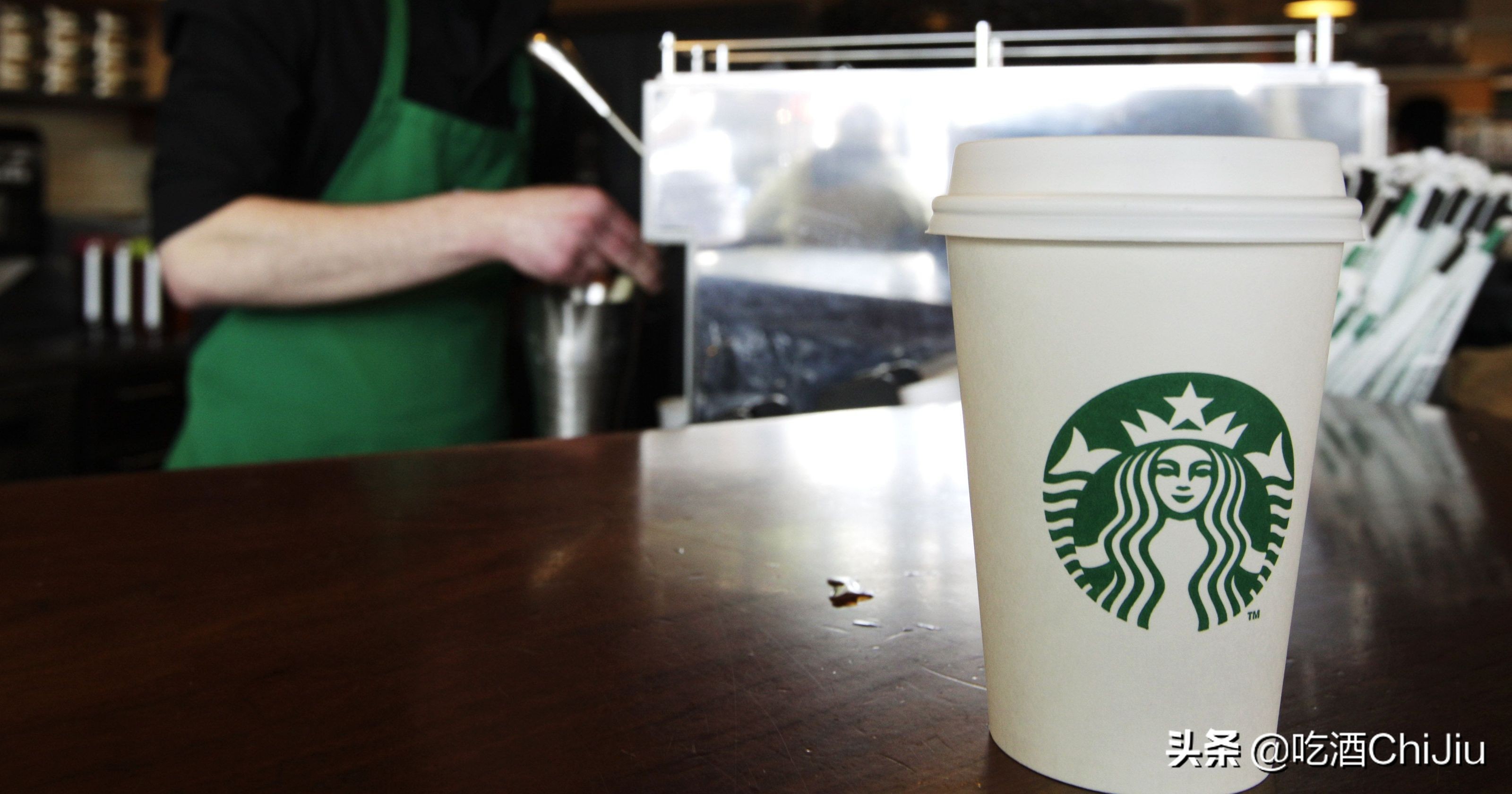 星巴克纸杯上的框框和英文字母，都藏着什么意思？