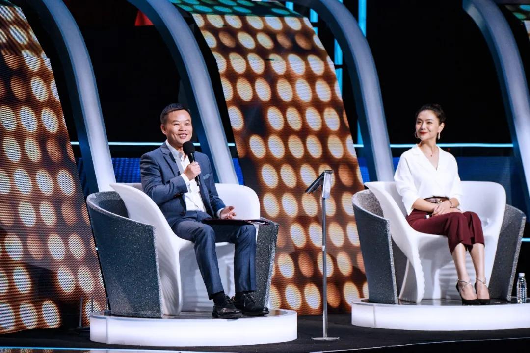 小鹏汽车ceo何小鹏造飞行汽车,小鹏汽车ceo何小鹏