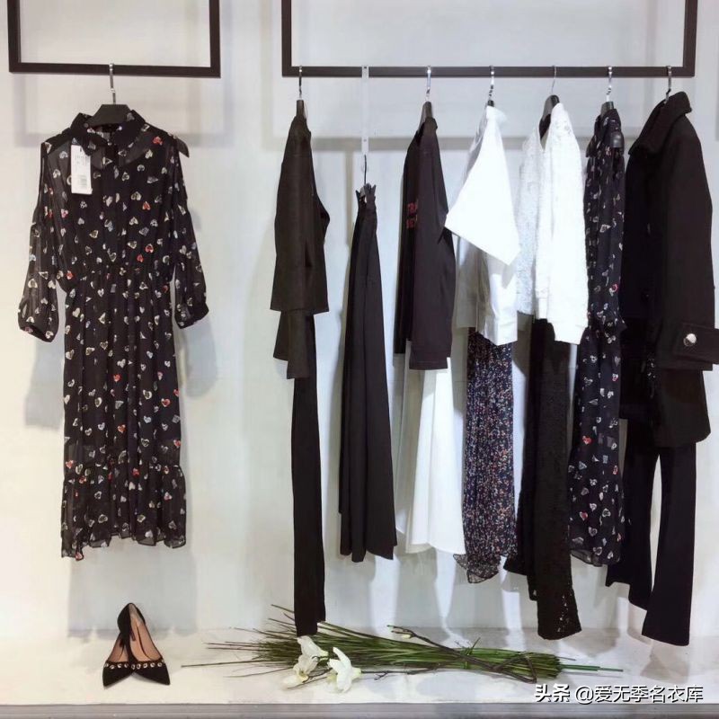 武汉女装服装批发货源,深圳女装批发货源哪里好又便宜