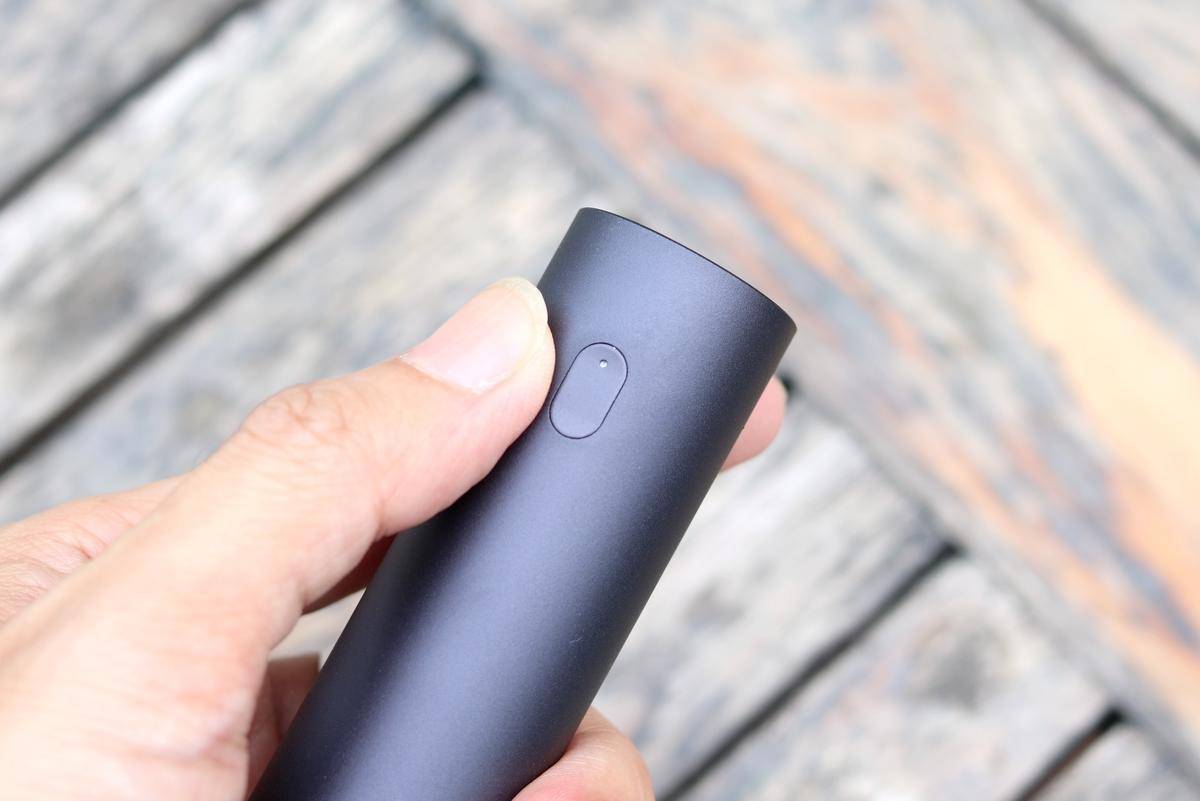 mini强光手电,zmi随身强光手电闪红灯