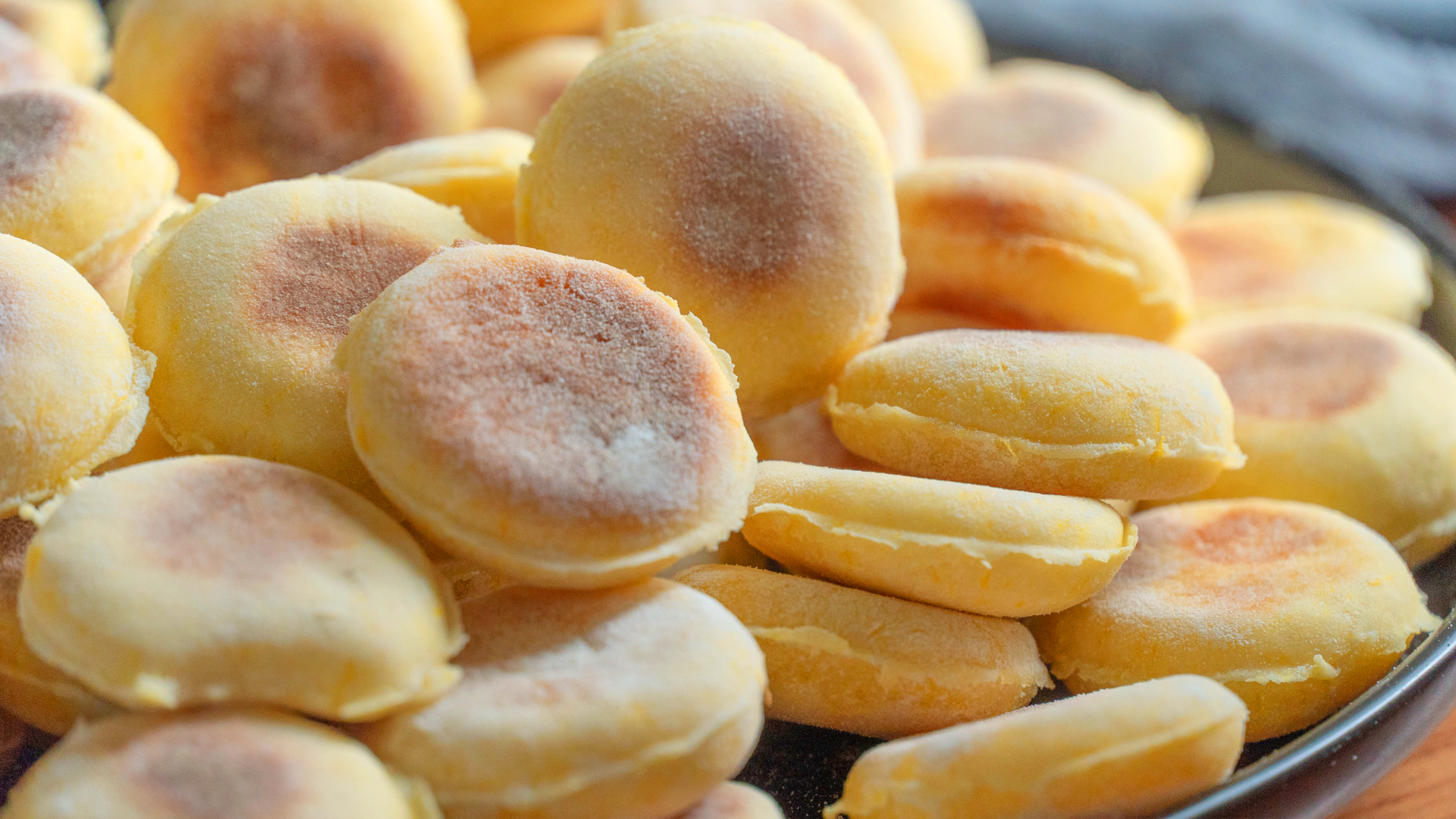 家里用的多功能电饼铛,家里有电饼铛还用买烤箱吗