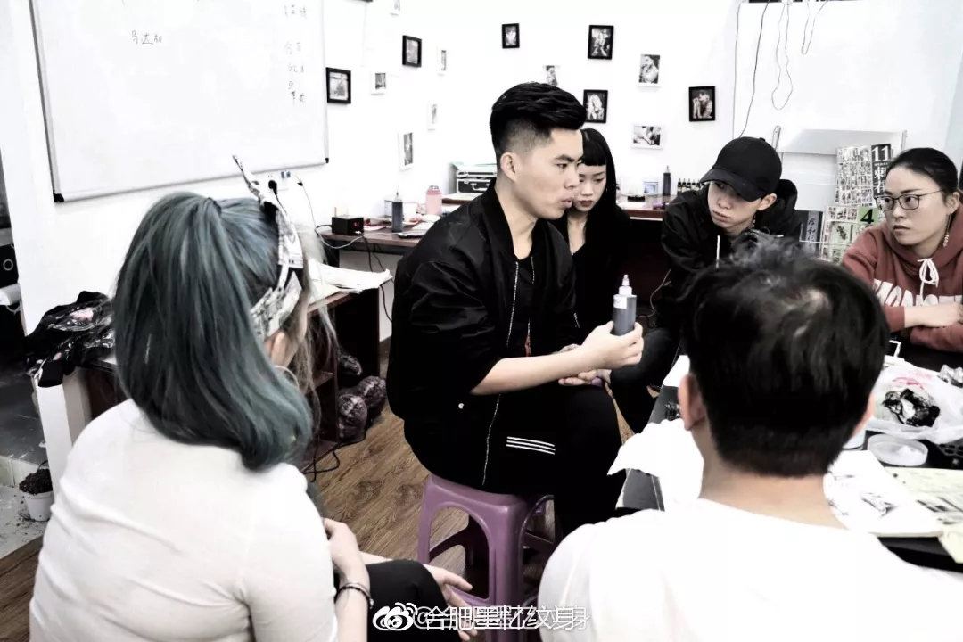 墨忆洗纹身,墨忆纹身视频大全