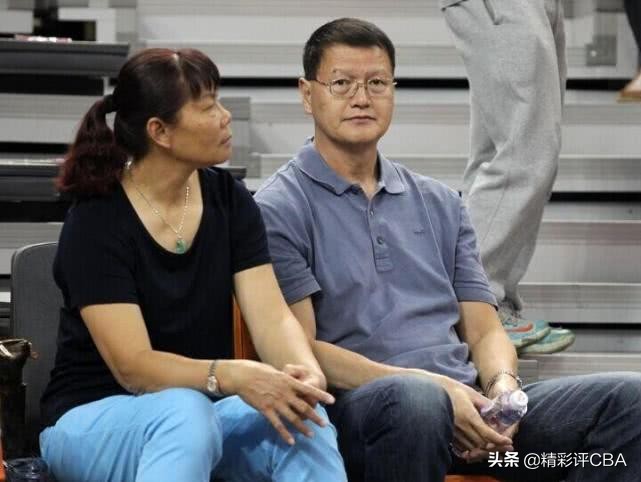 易建联最近新消息视频,易建联最近的视频