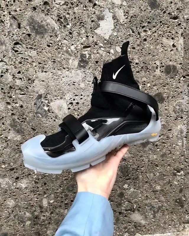 耐克新款水晶底,耐克mmw联名款