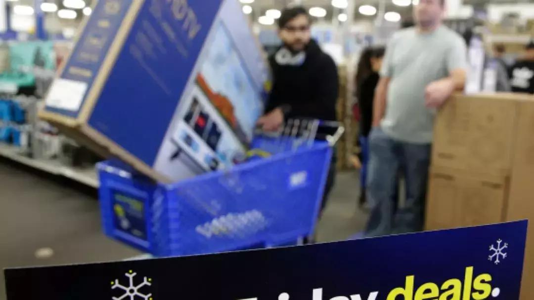 美国留学生黑五购物,中国留学生黑得最惨的英国大学