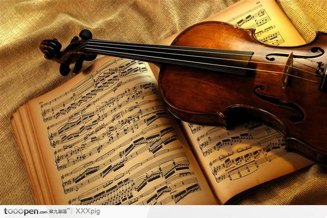 playitbyear形容的是什么,playitbyear的意思