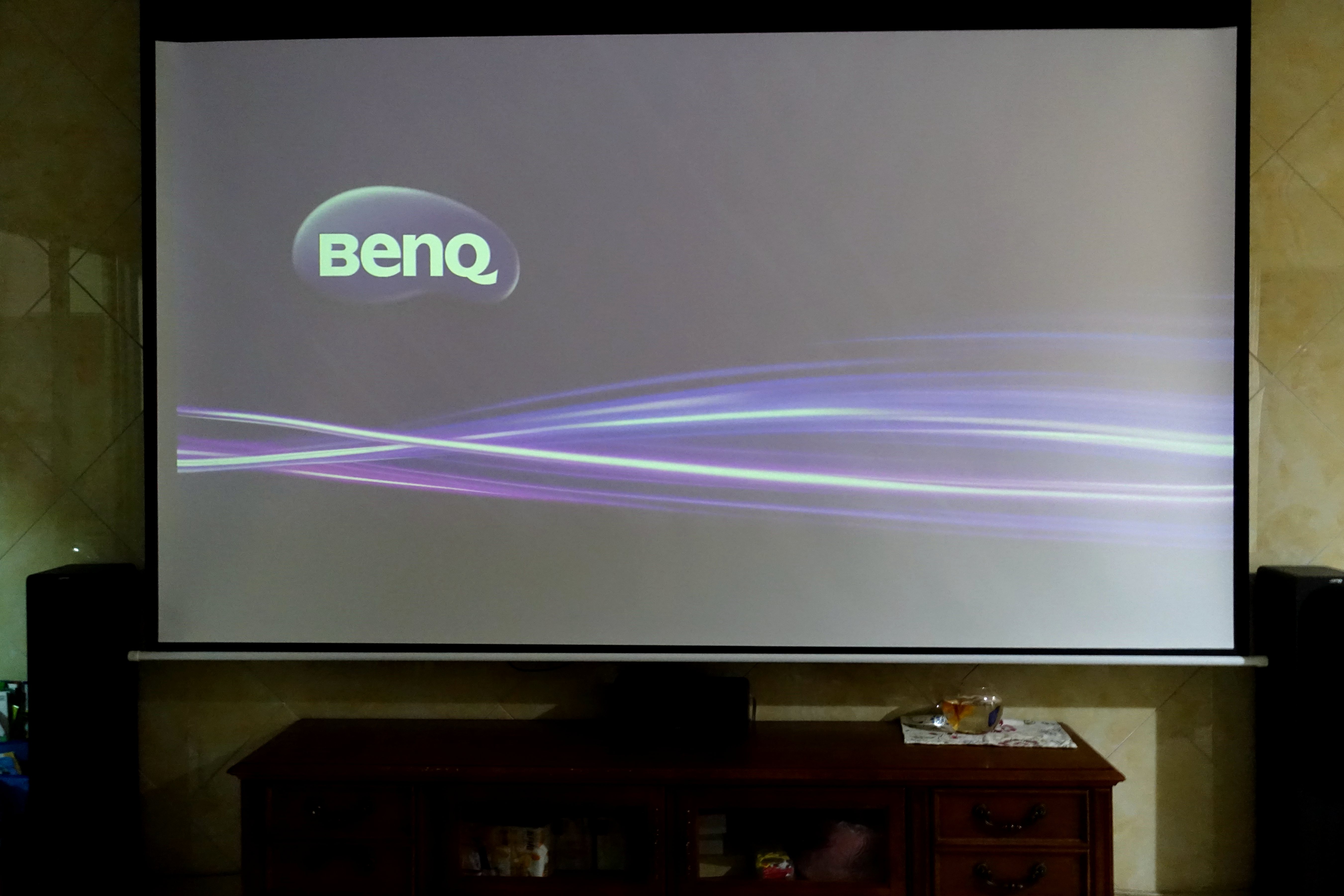 零成本打造私人影院,打造30平方家庭小影院