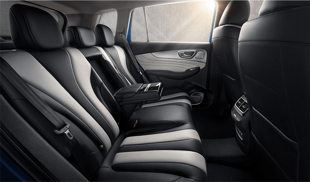 荣威rx5max豪华版功能详解,荣威rx5max试驾