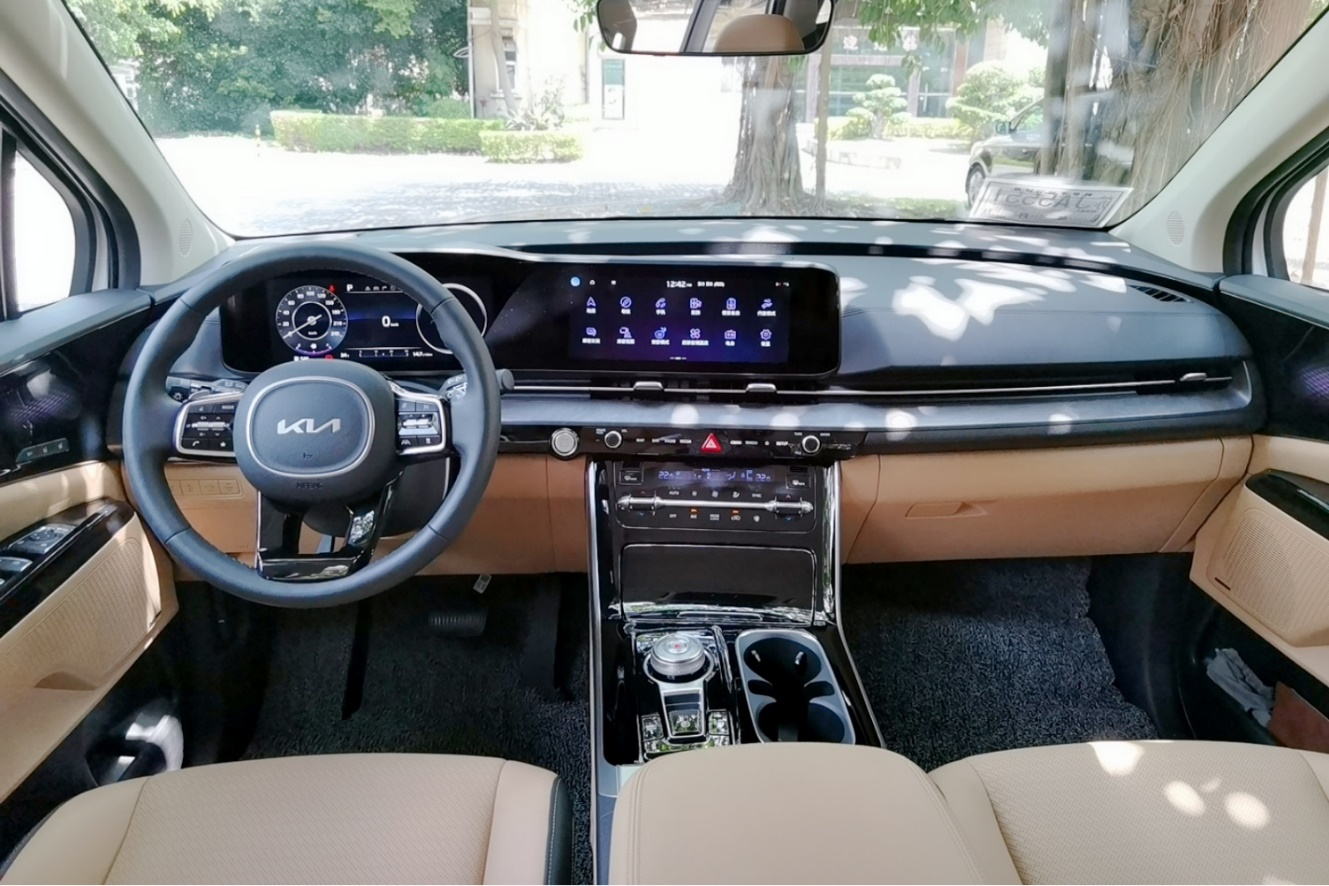 mpv市场搅局者第四代嘉华正式上市,全新嘉华多图试驾