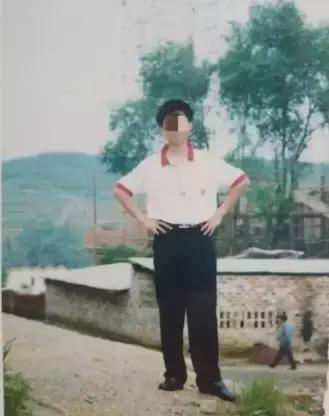 抢劫杀害女出租车司机后潜逃14年,情侣抢劫出租车