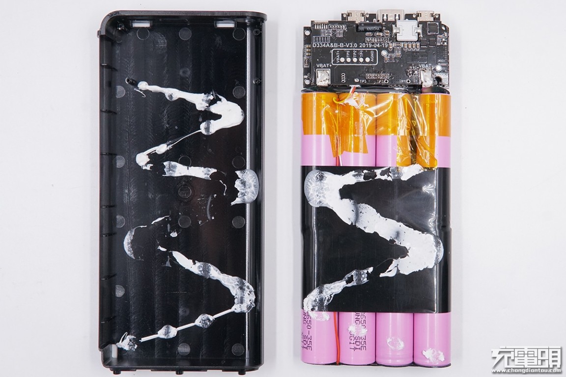 巨能移动电源拆解,绿巨能移动电源评测