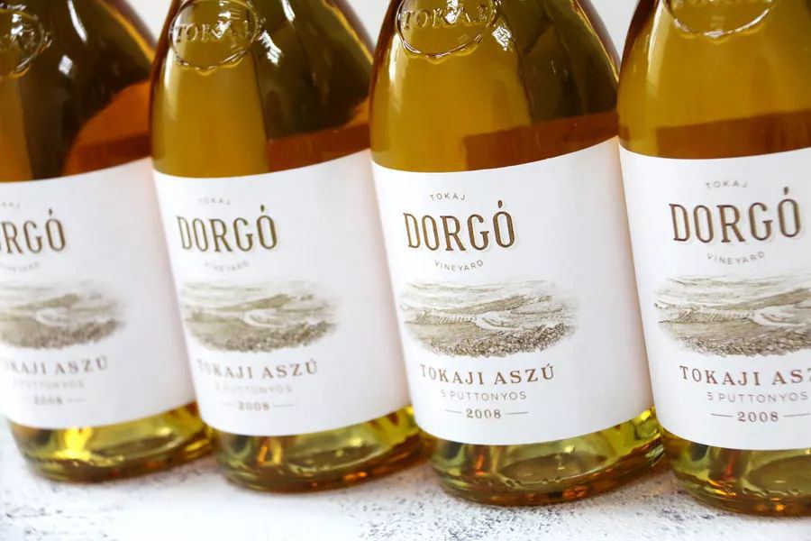 自己酿葡萄酒好多年了现在值钱吗,什么葡萄酿造的酒更值钱