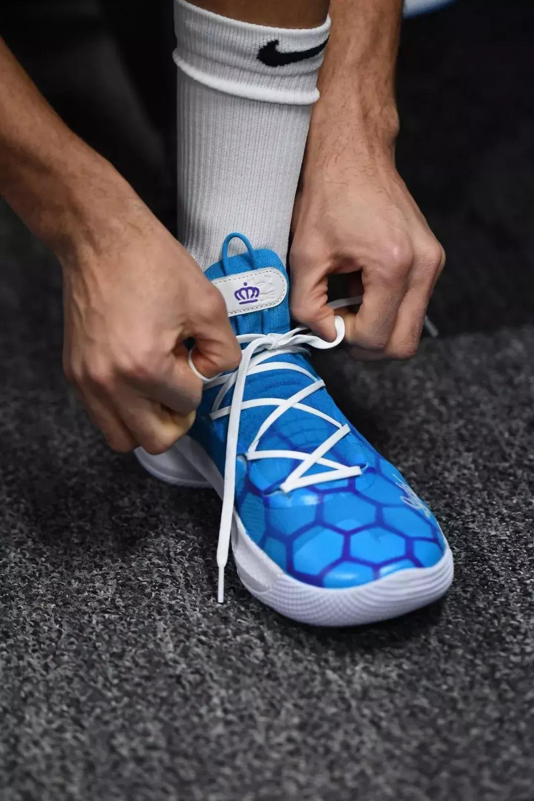 nba球星今日上脚图,伦纳德抢七绝杀上脚球鞋