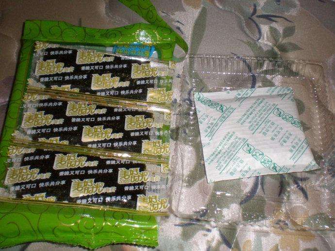 食品干燥剂性价比超高，攒一堆放家里，避免墙角潮湿