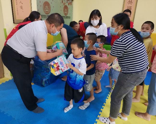 关爱智障群体服务中心,化州智障儿童康复中心在哪