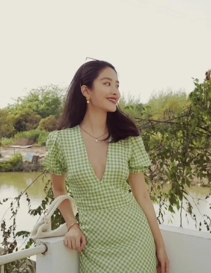 冰淇淋色如何搭配出成熟风,日系冰淇淋色搭配