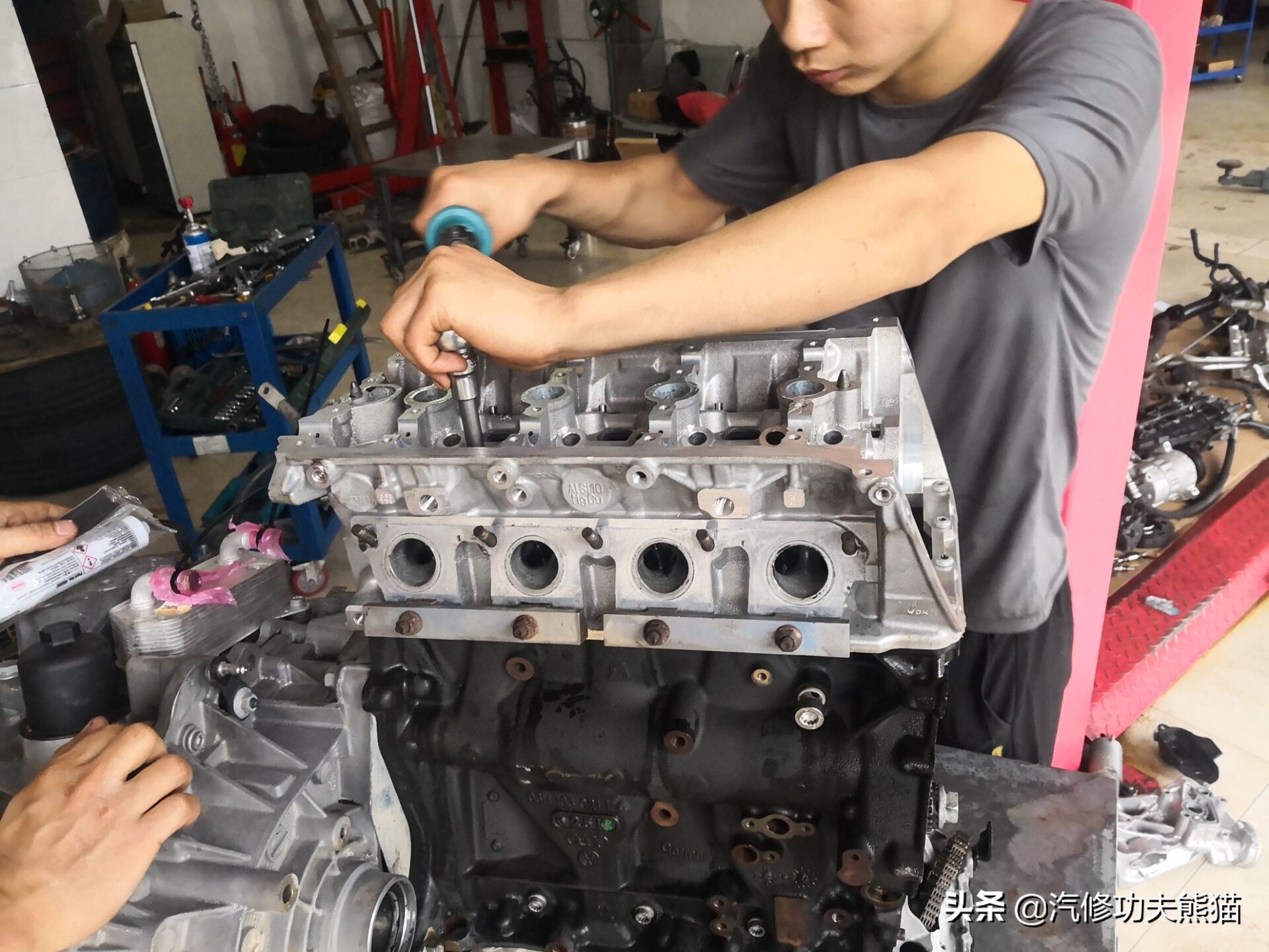 大众夏朗烧机油用什么燃油宝,2012款夏朗2.0t烧机油怎么处理