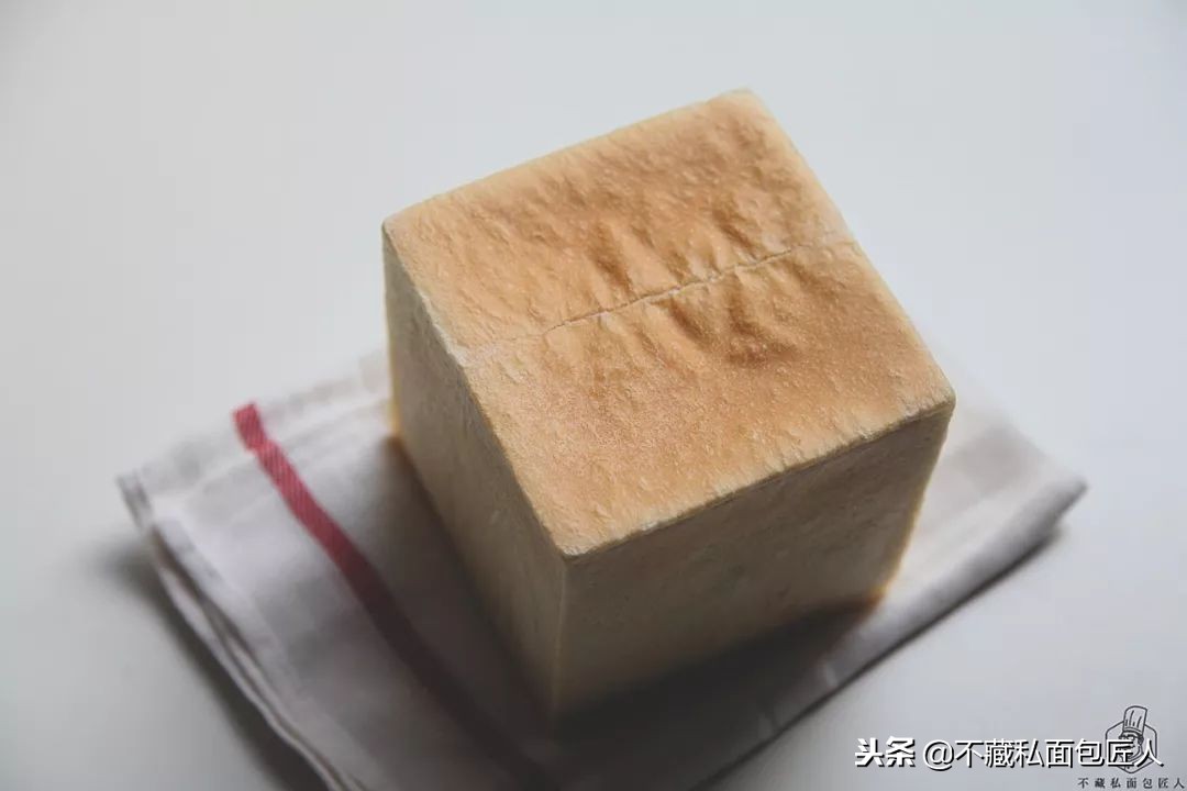 吐司塌陷是什么原因,吐司缩腰塌陷怎么办