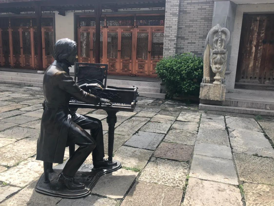 成都龙潭水乡景区介绍,龙潭水乡从繁华到冷清的原因