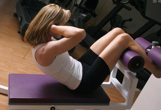 卷腹后腰痛是什么原因,健身操卷腹腰痛是怎么回事