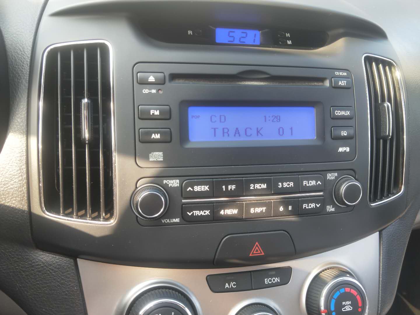 8年的二手车9万公里正常吗,现代悦动二手车10万公里