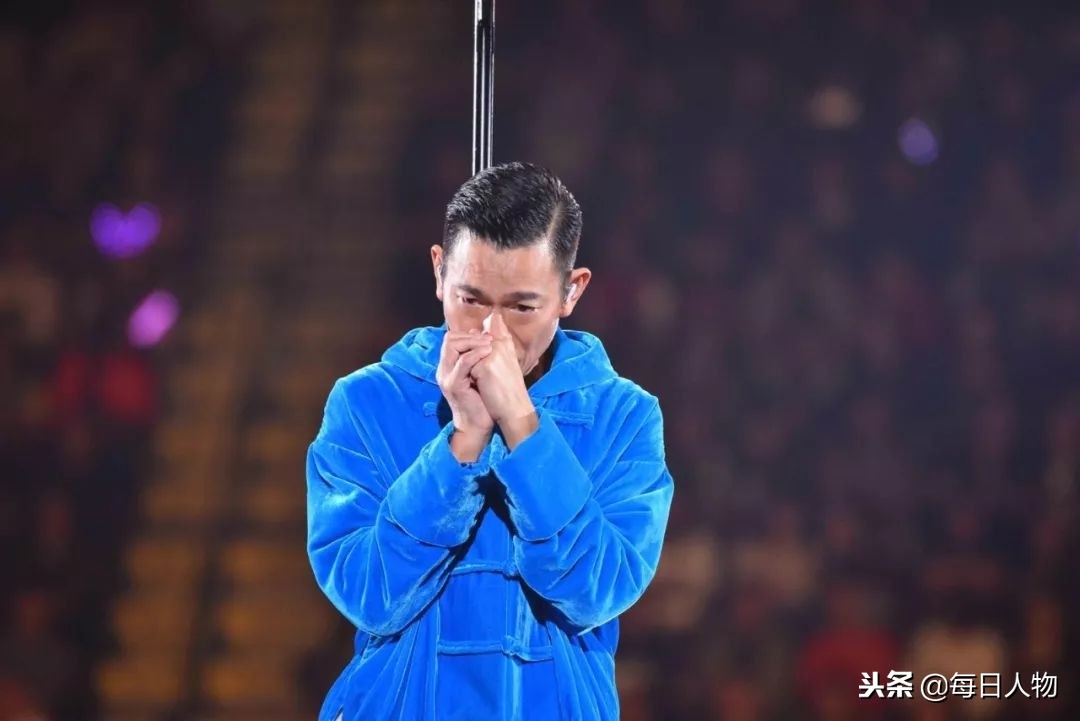 12岁男孩弑母案女孩讲述杀母过程,12岁男孩杀女童后续