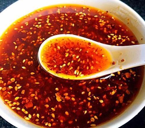 辣椒油怎么炸最香大厨秘制,辣椒油怎么炸才最香不辣