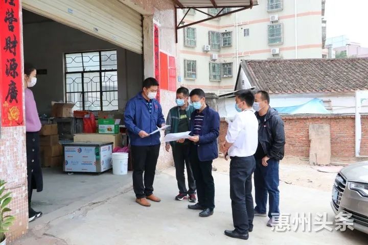 党建引领践初心群防群治共抗疫 (战疫一线下沉干部争做抗疫急先锋)