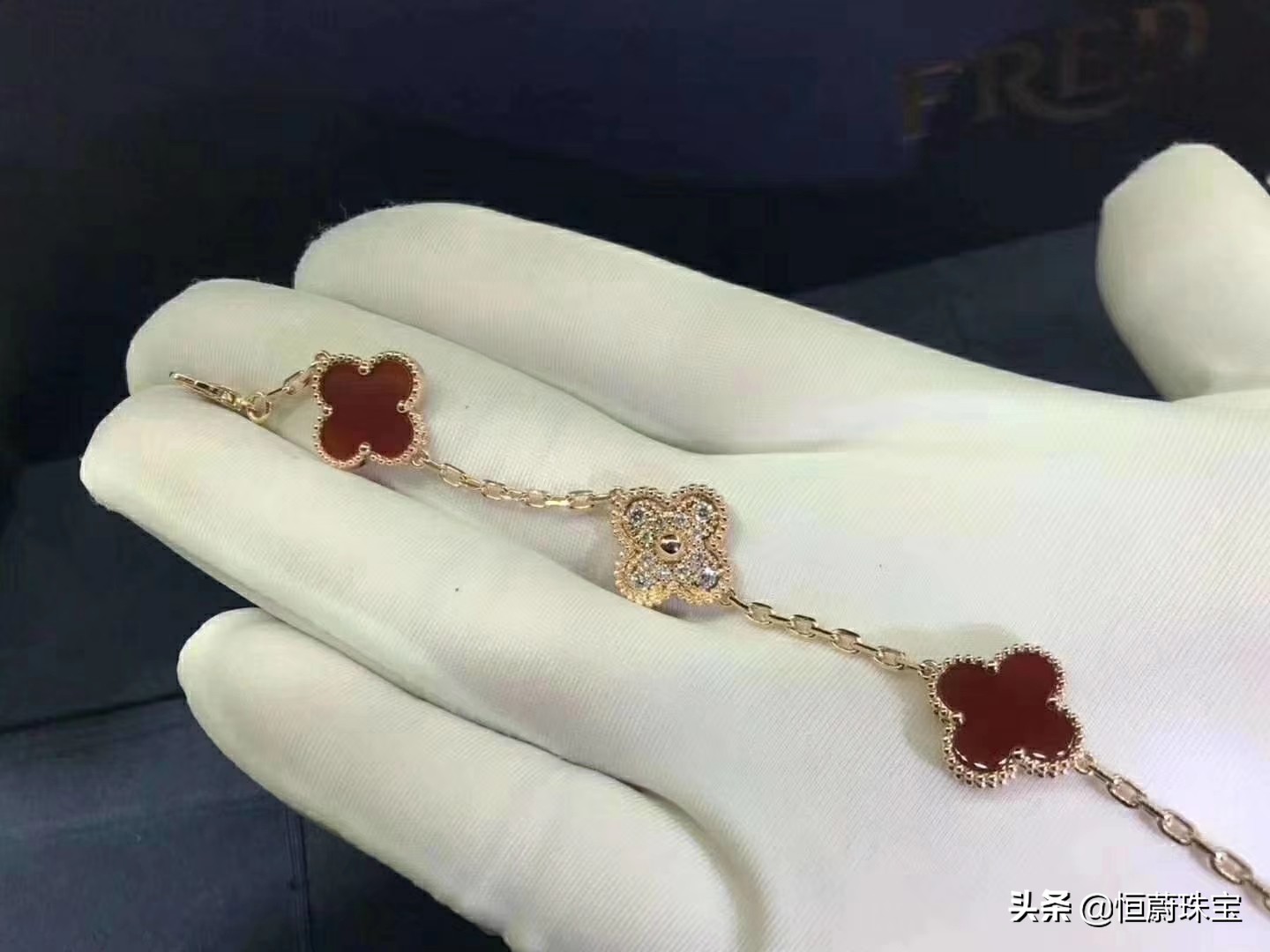 最受女生欢迎的十大手链排行榜,排名前十的手链女士