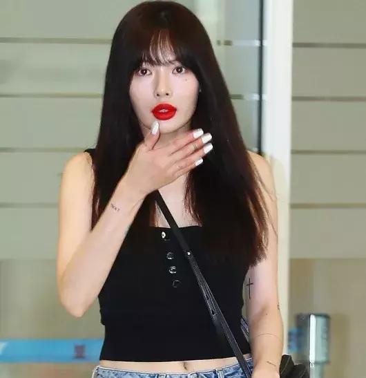 泫雅为什么要丰唇,泫雅太红了怎么办