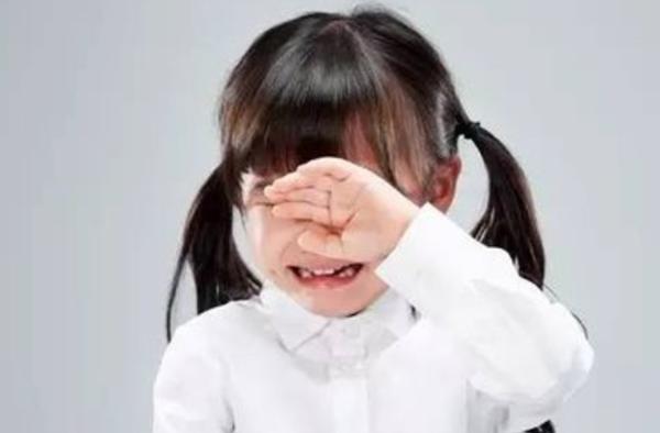 “妈妈,我今天被打了”,聪明妈妈从不会帮忙出气,而是这样去做