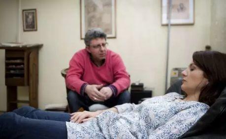 催眠治疗不是骗术，但如果你不了解这些知识，很可能被忽悠