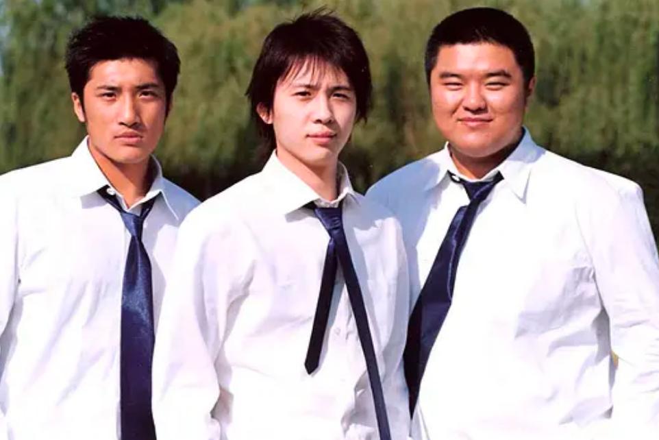 从查无此人到一鸣惊人,从大红大紫到无人提及的男明星