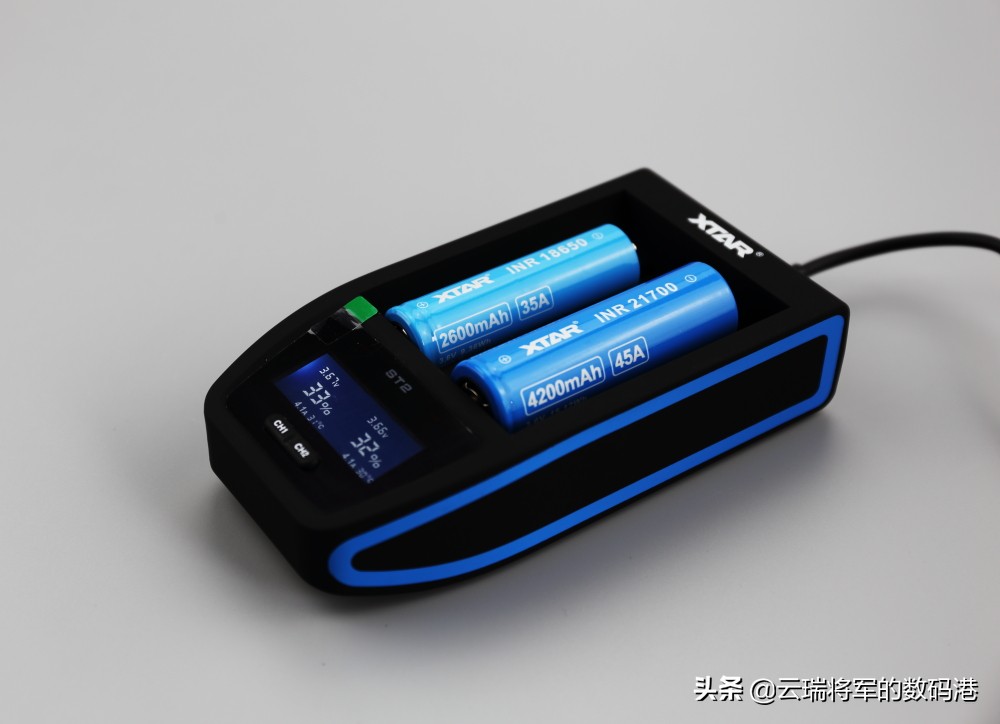 向传统的充电方式说再见——XTARST2充电器轻体验