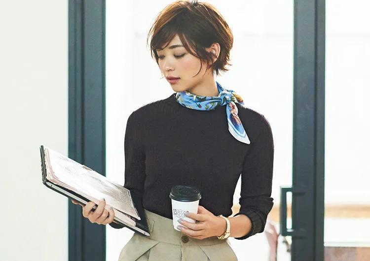 小方巾各种系法时尚,小方巾的10种最美系法配大衣