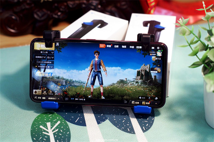 飞智蜂刺测评,飞智蜂刺高端布局